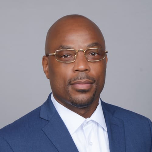 Headshot of Lamar Morgan, LCSW