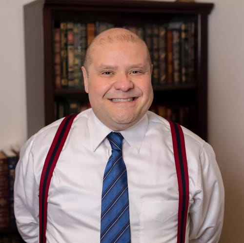 Headshot of Raul Padilla, APN