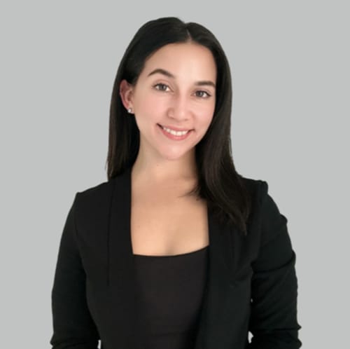 Headshot of Stephanie Ycasa, LCSW