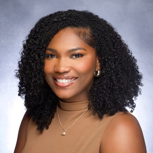 Headshot of Elizabeth Southern, LPC