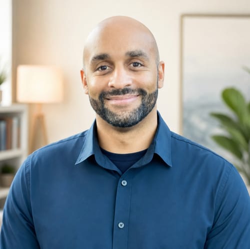 Headshot of Cedric Fields, LMFT