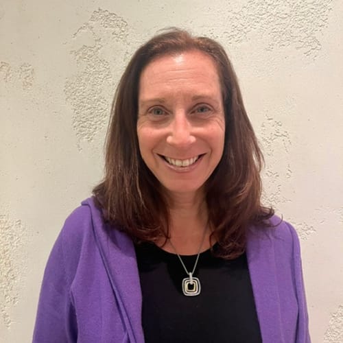 Headshot of Julie Kaufman, LMFT