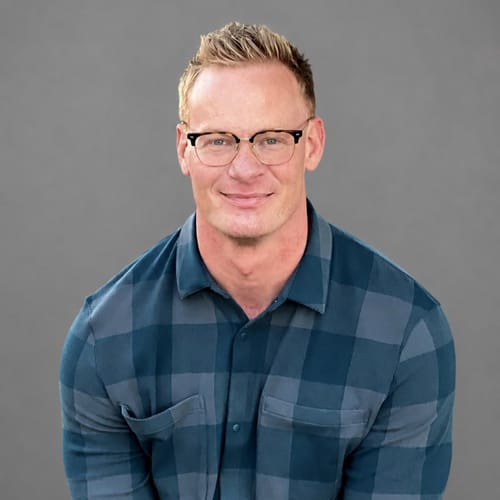 Headshot of Erik Johnson, LCSW