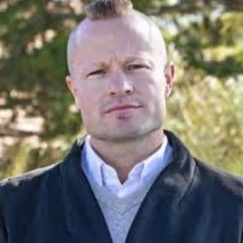 Headshot of Nicholas Neubauer, LCSW