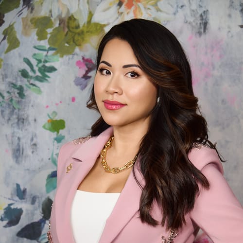 Headshot of Truc Vuu, APRN