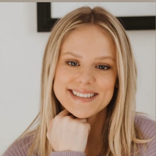 Headshot of Jana Bucci, LCSW