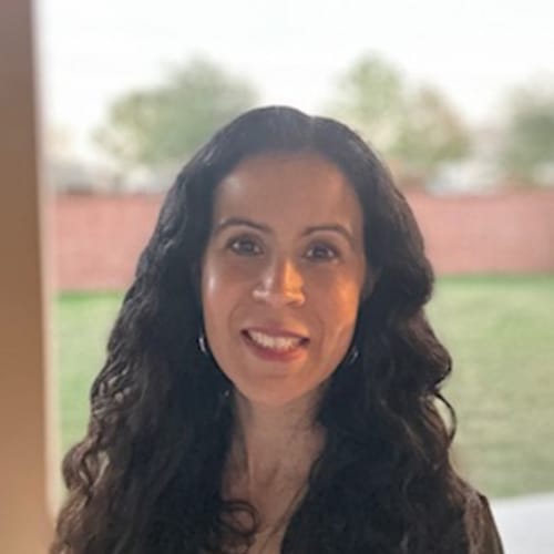 Headshot of Laurie Stempien, LCSW
