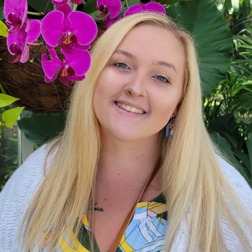 Headshot of Carly Cisson, LMHC