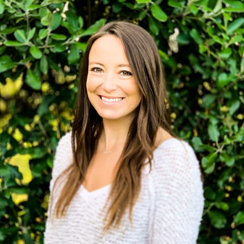 Headshot of Helen Hays, LPC
