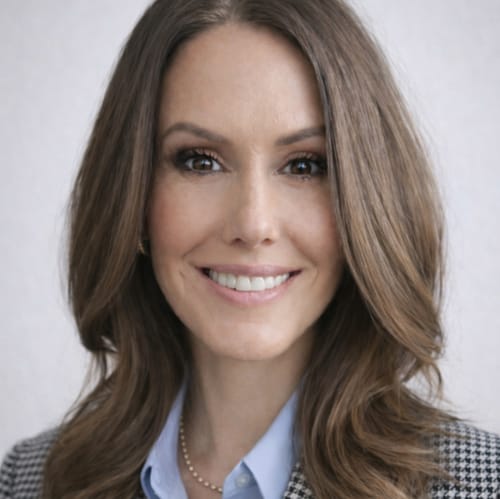 Headshot of Elizabeth Williams, LMFT
