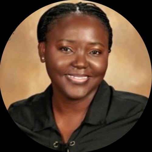 Headshot of Omoyeni (Yeni) Oyederu, LPCC