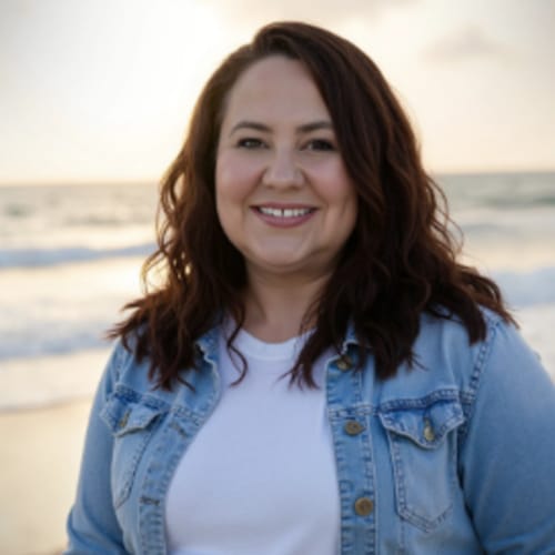 Headshot of Stacy Thibodeau, APRN_CNP
