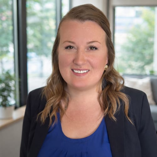 Headshot of Elise Niebel, LMHC
