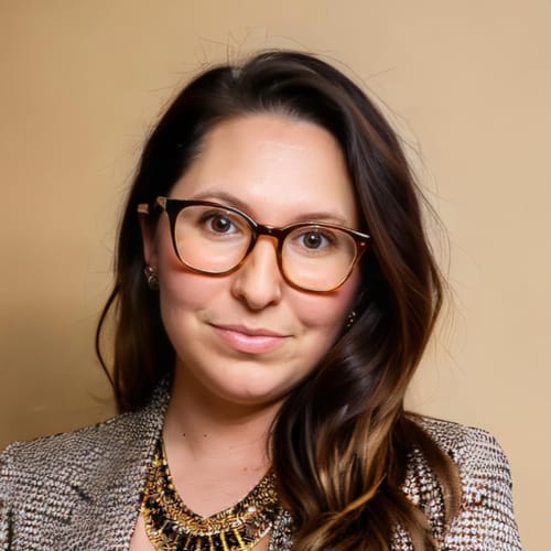 Headshot of Emily Eckstein, LMFT