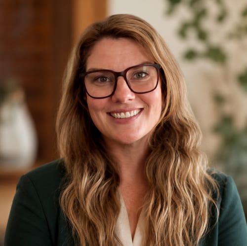 Headshot of Amy Des Forge, LPC