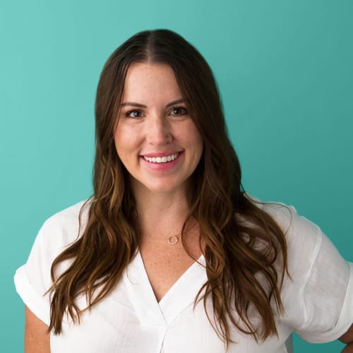 Headshot of April Kim, LPC