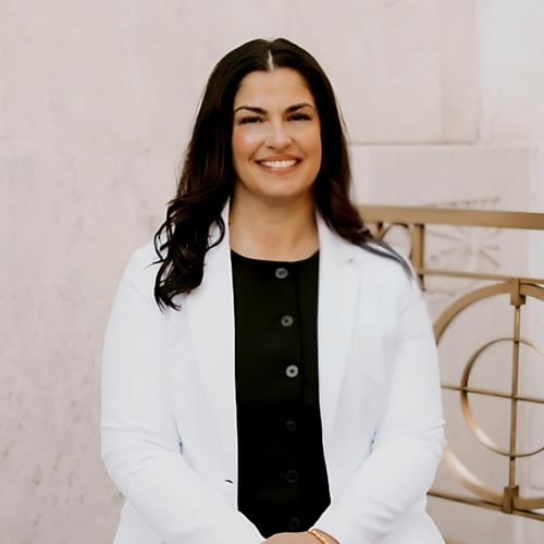 Headshot of Tonya Nanthavong, APRN_CNP