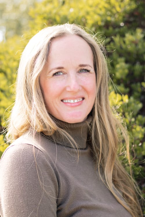 Headshot of Casey Swank, LCSW