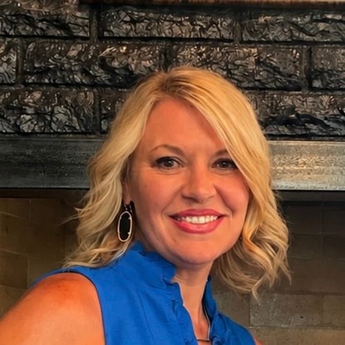 Headshot of Kandis Bell, LPC