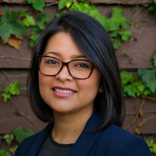 Headshot of Estela Salgado-Cohen, LMFT