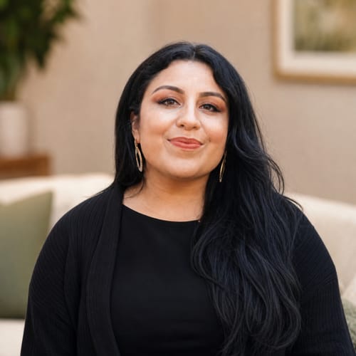 Headshot of Bianca Cobarruvias, LMFT