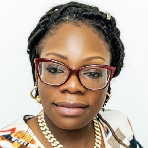 Headshot of Quiana Johnson, LMFT