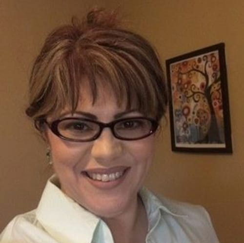 Headshot of Norma Thomas, LPCC