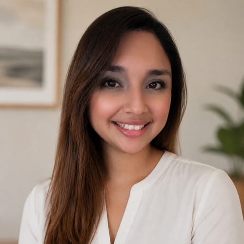 Headshot of Lizbeth Martinez, LMHC