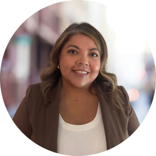Headshot of Veronica De Hoyos, LCSW