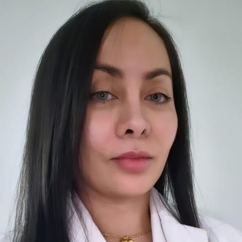 Headshot of Genevy Razon, APRN_OUT_OF_STATE