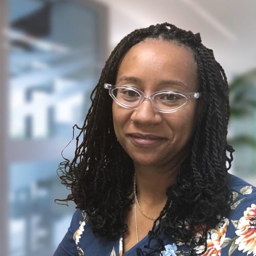 Headshot of R. Jeanette Liriano, NP
