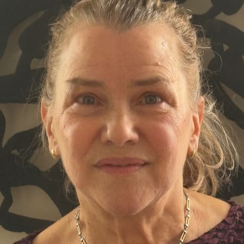 Headshot of Olga Elisa De Armas, LICSW