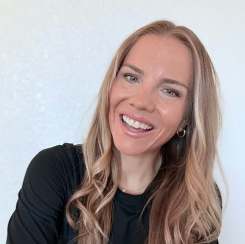 Headshot of Bailey Hinz, LCSW