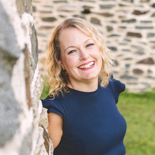 Headshot of Amy O'Neill, APRN