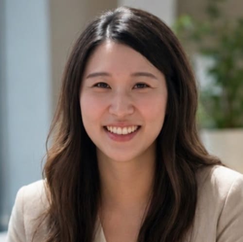 Headshot of Amy Yun, NP