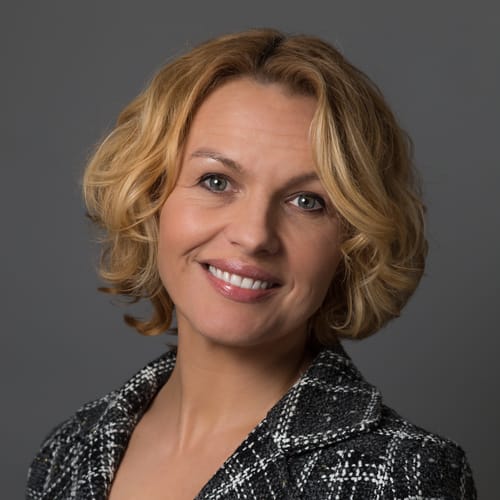 Headshot of Lidia Ingraham, LCSW