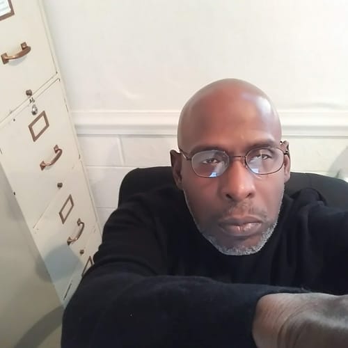 Headshot of Roy Roberson, LCSW