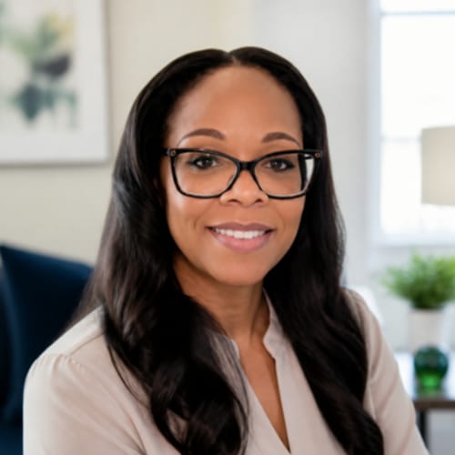Headshot of Shelly Johnson, LCSW