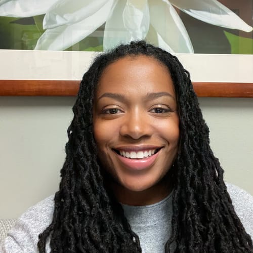 Headshot of Kourtney Carter, LCSW