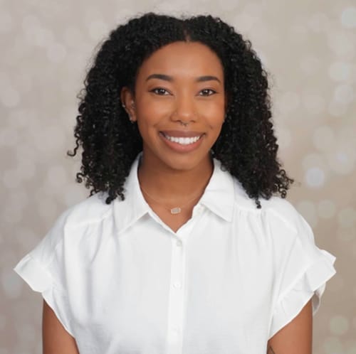 Headshot of Kiari Ahyoka-Carter, LCSW