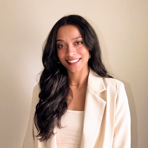 Headshot of Arianna Mansavage, LPC