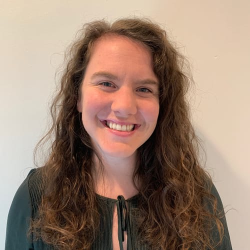 Headshot of Elise Hilsinger, LCSW