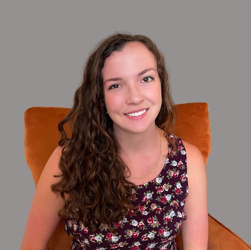 Headshot of Kelly Johnson, LCSW