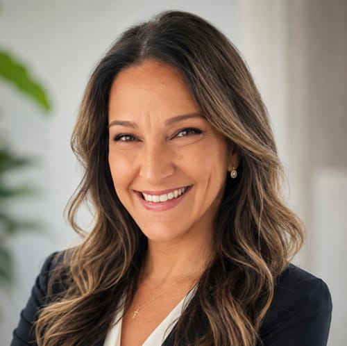 Headshot of Linda San Martin, APRN