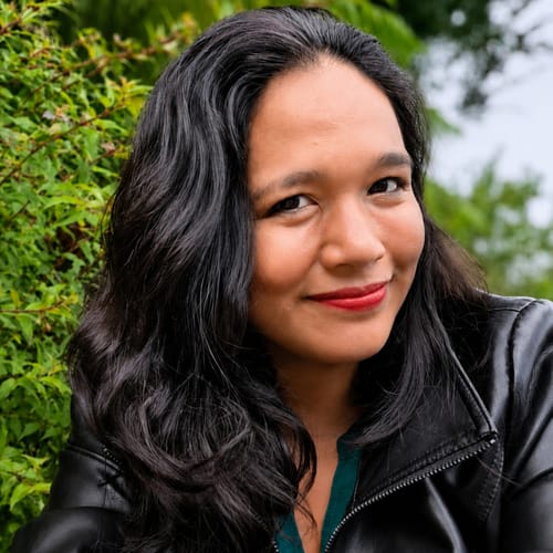 Headshot of Jeanette Perez, LMFT