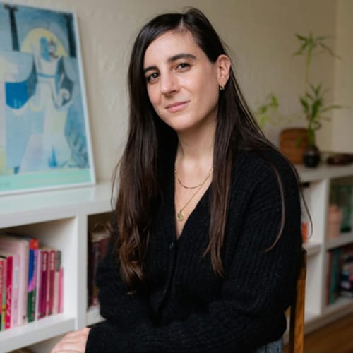 Headshot of Maya Azran, LCSW