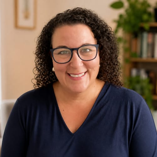 Headshot of Angie Wall, LMSW