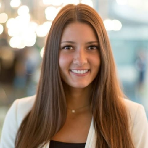 Headshot of Kate Antonucci, LMFT