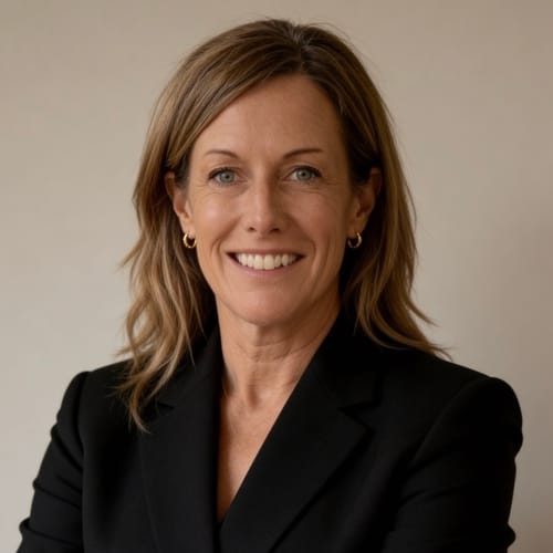 Headshot of Laura McKee, CSW_PIP
