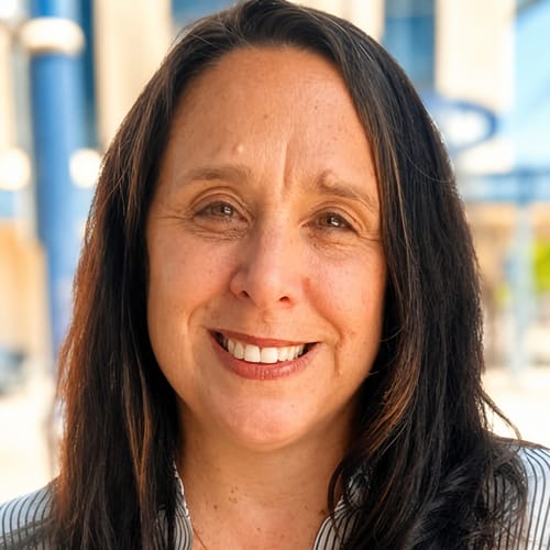 Headshot of Nora O'Connor, LCSW